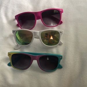 3 Pairs of sunglasses